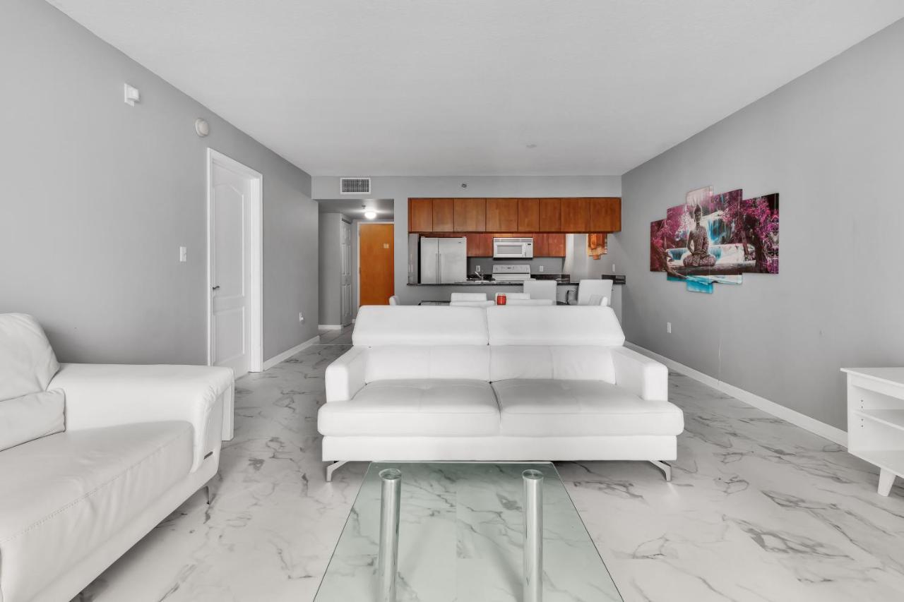The Club At Brickell Bay Luxury Suites Miami Exterior foto