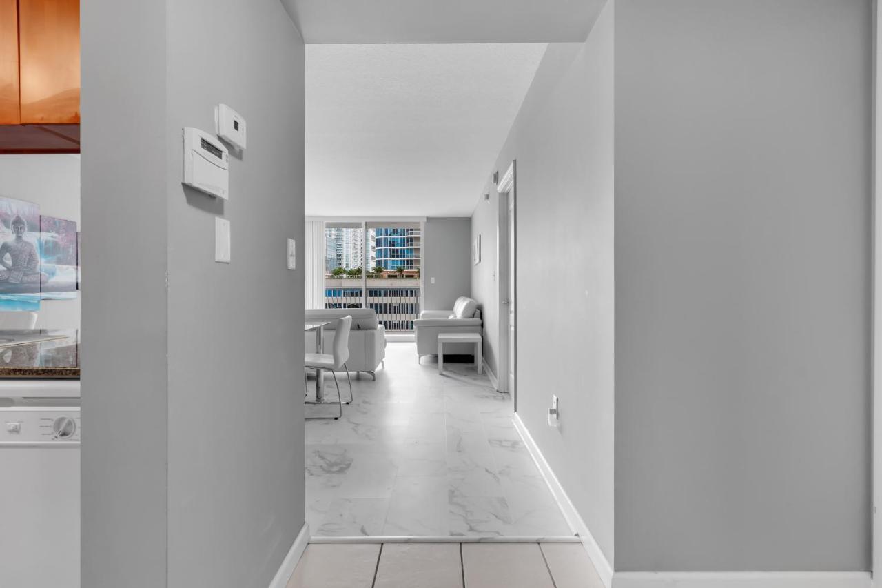 The Club At Brickell Bay Luxury Suites Miami Exterior foto