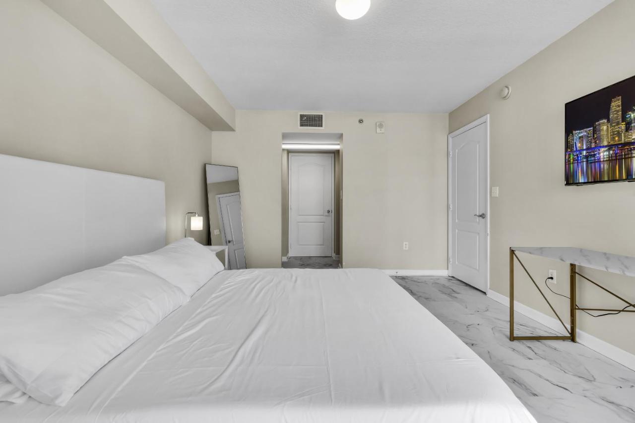 The Club At Brickell Bay Luxury Suites Miami Exterior foto